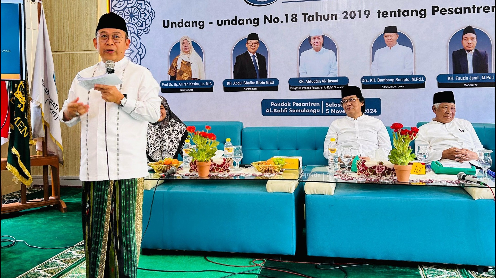 Menjadi momen penting bagi Pondok Pesantren Al-Kahfi Somalangu Kebumen, di mana Majelis Masyayikh kembali mengadakan sosialisasi Undang-Undang No. 18 Tahun 2019 tentang Pesantren.