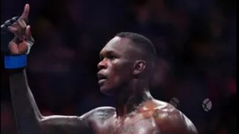 Petarung kelas menengah Ultimate Fighting Championship (UFC) Israel Adesanya