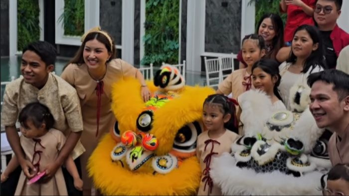 Prediksi Peruntungan Shio Ular di Tahun Ular Kayu 2025, Sarwendah: Akan Melihat Pertumbuhan dalam …
            - galeri foto