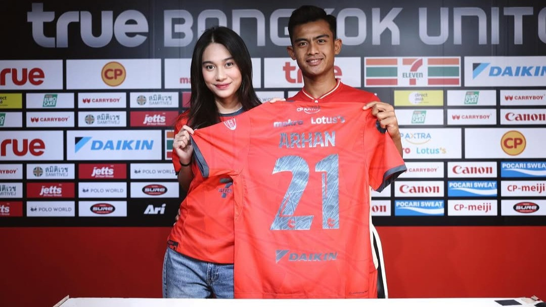 Azizah Salsha 'Kepergok' Main Padel Dengan Mantan, Sementara Pratama Arhan Mati-matian Kejar...
            - galeri foto