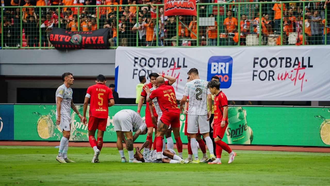 Pertandingan Persija Vs Persib  yang diselenggarakan di Stadion Patriot Candrabhaga, Kota Bekasi berkahir dengan skor 2-2 (16/02/2025)