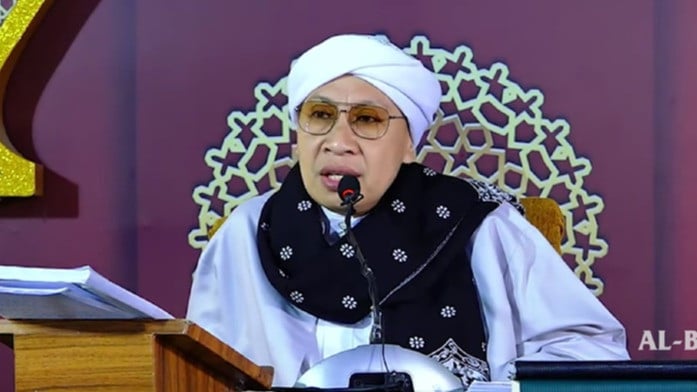 Potret Buya Yahya