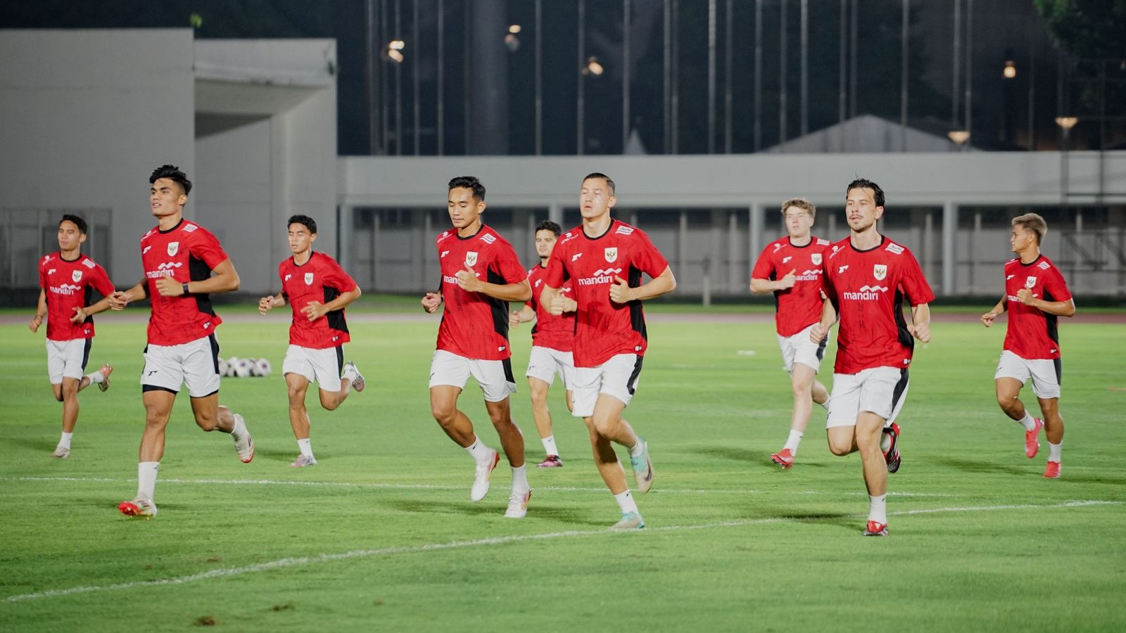 Belum Juga Perkuat Timnas Indonesia, Media Vietnam Sudah Bilang Begini soal 3 Calon Pemain Naturalisasi Ini
            - galeri foto