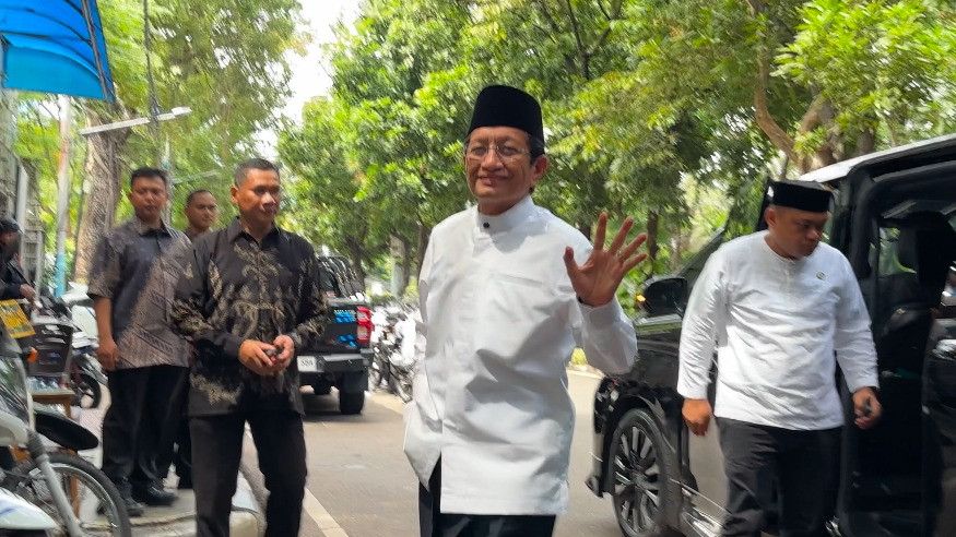 Tiga Menteri Prabowo Silaturahmi ke Rumah Megawati Pada Momen Lebaran
            - galeri foto