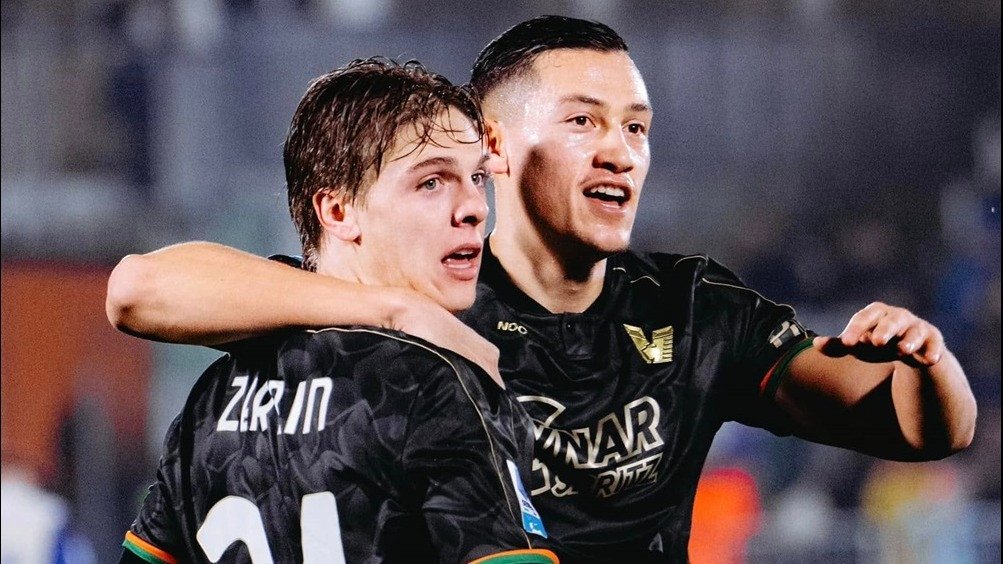 Nasionalis Tak Main-main, Usai Cetak Gol di Serie A Italia, Terungkap Suara Hati Seorang Jay Idzes: Saya Ingin…
            - galeri foto