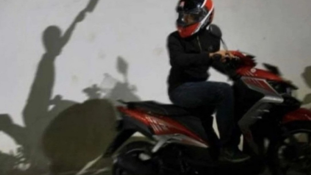 Reaksi Gubernur Jabar Dedi Mulyadi soal Warga Sumedang yang akan Dibantu Bayar Pajak Motornya Ternyata Pelaku Curanmor
            - galeri foto