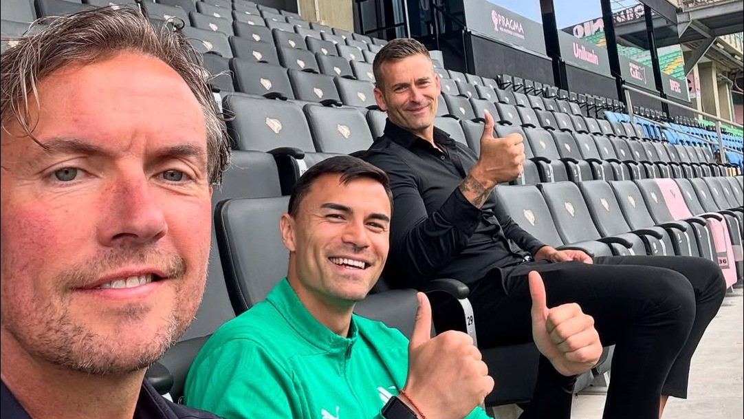 Emil Audero Ketiban Untung Besar usai Temui Asisten Pelatih Timnas Indonesia? Alex Pastoor Jujur Kalau …
            - galeri foto