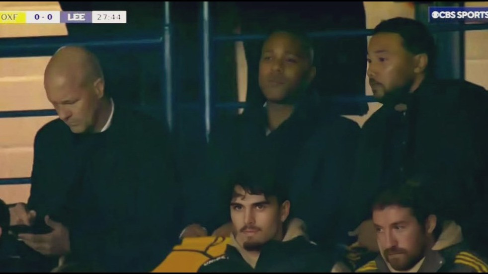 Dapat Izin FIFA, Pascal Struijk Akhirnya Berubah Pikiran soal Timnas Indonesia usai Ditemui Patrick Kluivert?
            - galeri foto