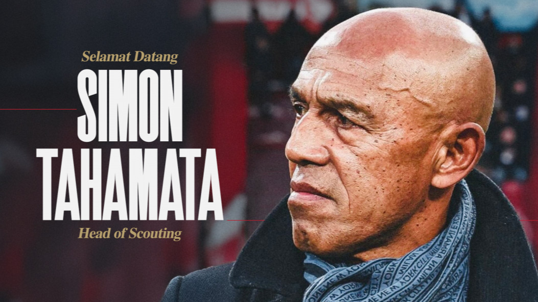 Sebelum Resmi Ditunjuk PSSI, Simon Tahamata Sempat Ngamuk ke Media Belanda Gara-gara Hal Ini
            - galeri foto