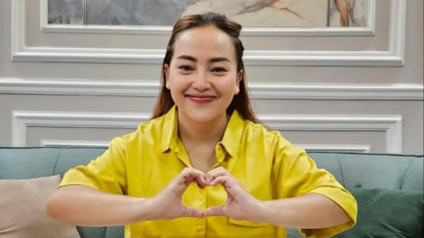 Mpok Alpa Tutup Usia, Ternyata Sudah Lama Sembunyikan Penyakit Kanker Sejak Hamil, Irfan Hakim: Sampai Bolak-balik ke Malaysia
            - galeri foto