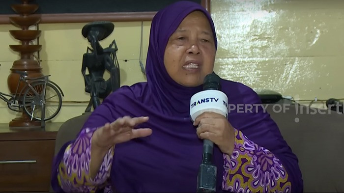 Guru SD Pratama Arhan Kasi Pesan Khusus untuk Azizah Salsha: Kan Lebih Baik Cerai Tadi Ya, Pisah Tadi, Pisah Aja soalnya ...
            - galeri foto