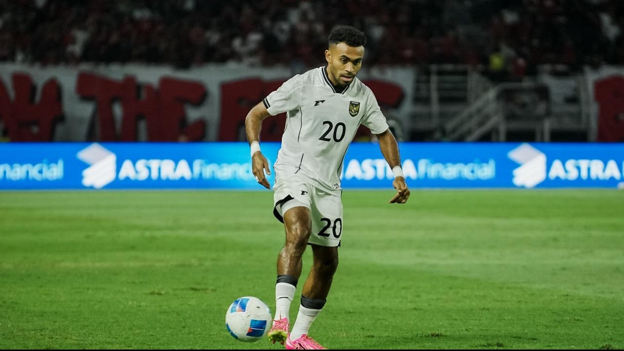 Pemain Timnas Indonesia, Yakob Sayuri