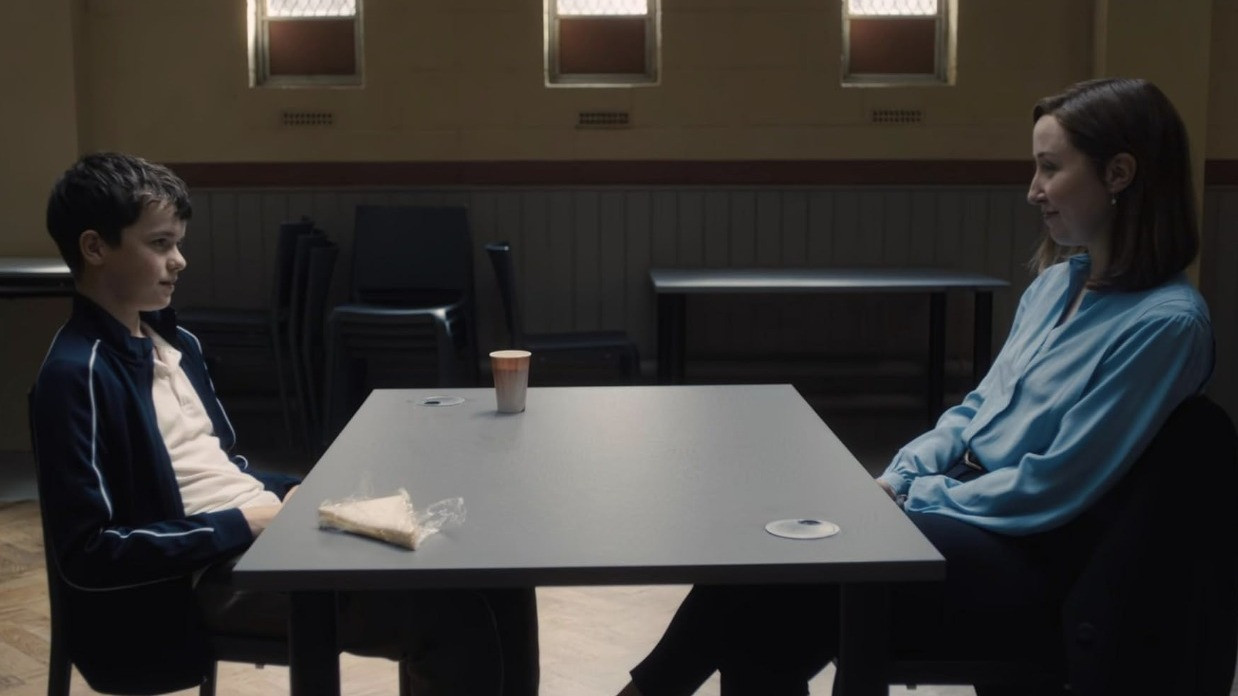 Owen Cooper Cetak Sejarah di Emmy Awards sebagai Aktor Pemenang Termuda
            - galeri foto