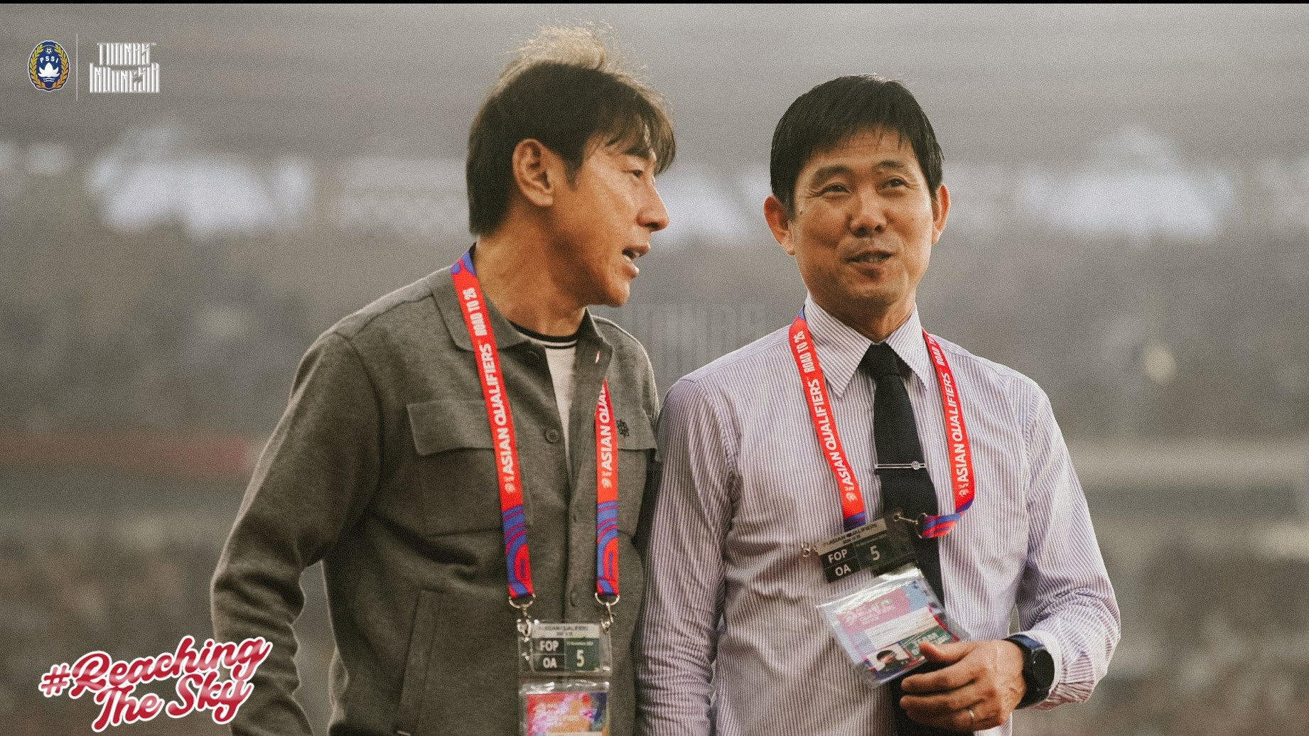 Shin Tae-yong saat melatih Timnas Indonesia bersama pelatih Jepang Hajime Moriyasu