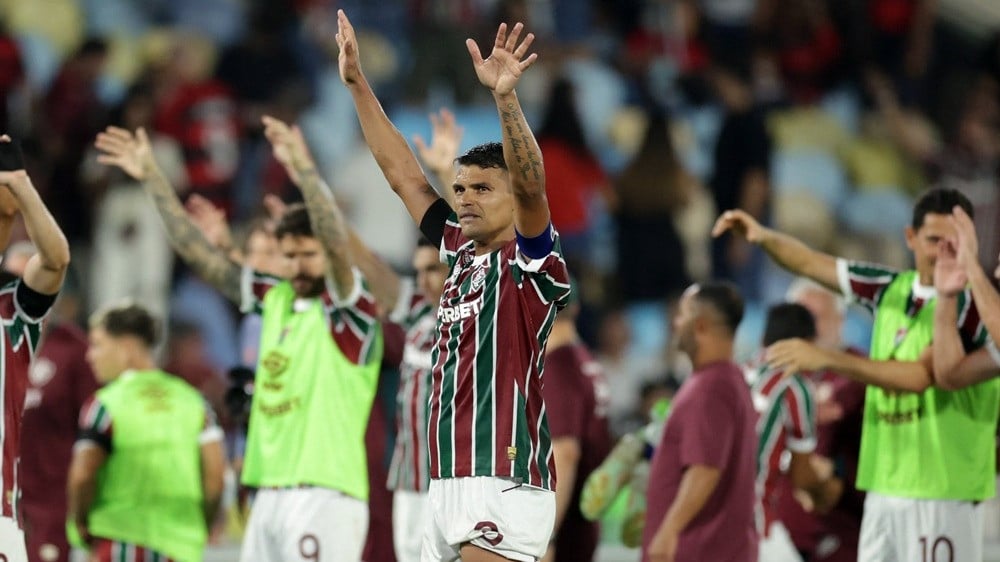 Thiago Silva masuk radar AC Milan