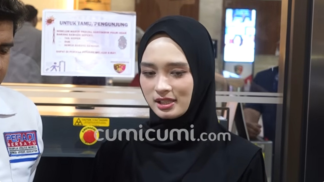 Bukan Minta Maaf, Inara Rusli Terang-terangan Minta Mawa Pilih Rujuk atau Cerai dari Insanul Fahmi
            - galeri foto