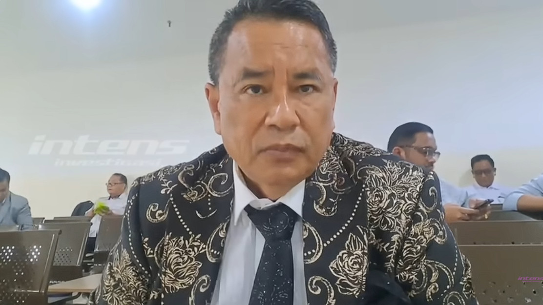 Inara Rusli Desak Wardatina Mawa Tentukan Rujuk atau Cerai, Hotman Paris Ungkap Peluang Laporan Kedua
            - galeri foto