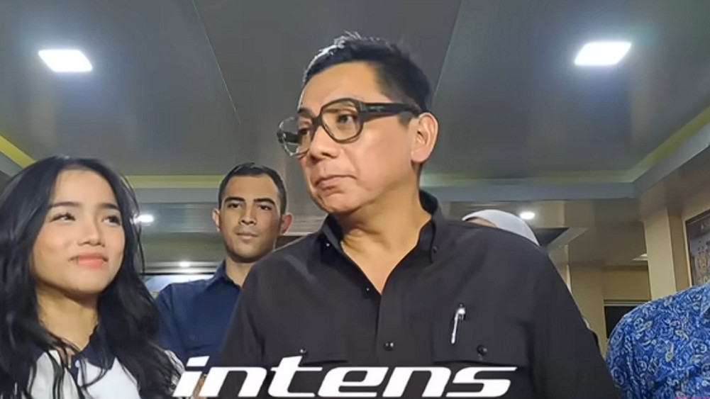 Kasus Fuji Ditipu Admin Naik ke Penyidikan, Kuasa Hukum Siapkan 2 Hal Ini
            - galeri foto