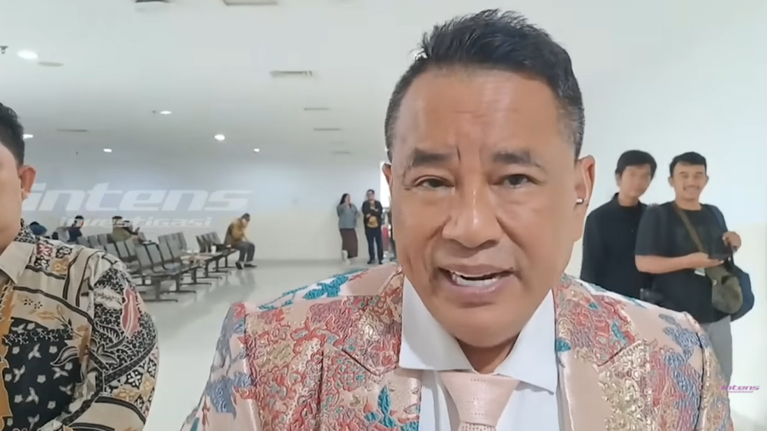 Denada Tetap Bisa Kena Tuntut Rp7 Miliar atau Tidak walau Sudah Akui Ressa sebagai Anak Kandung?
            - galeri foto