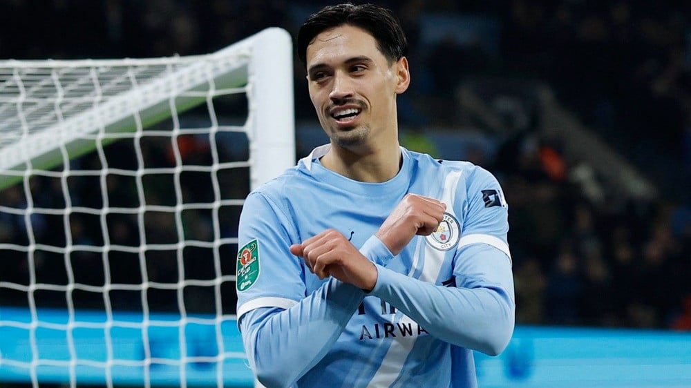 Tijjani Reijnders rayakan gol Manchester City di laga kontra Newcastle