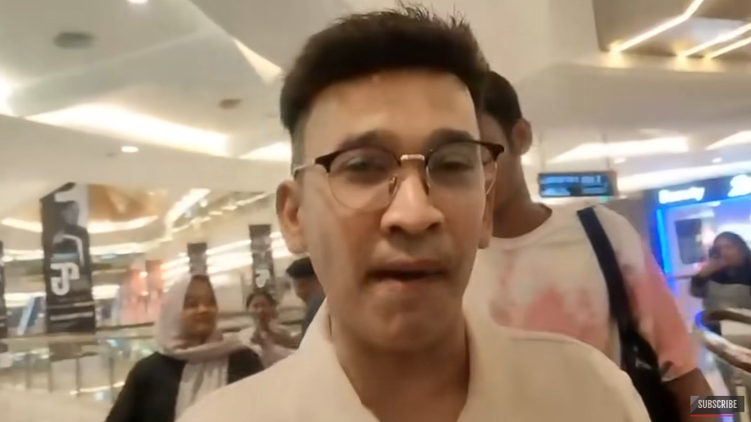 Dituding Rebut Onyo dari Sarwendah, Ruben Onsu Beri Respons Tak Terduga
            - galeri foto