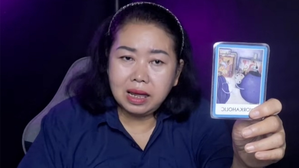 Wejangan Jeng Nimas Usai Betrand Peto Sebut Lebih Diurus Ruben Onsu daripada Sarwendah di Acara TV
            - galeri foto