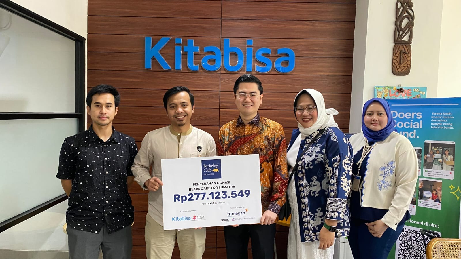 Aksi Solidaritas untuk Korban Bencana Sumatera, Donasi Ratusan Juta Rupiah Difokuskan pada Pemulihan Kebutuhan Dasar
            - galeri foto