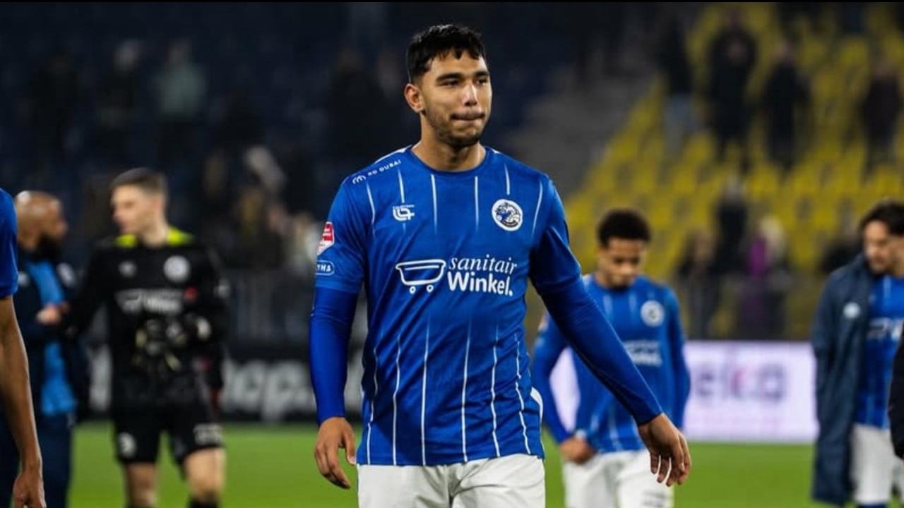 Pemain keturunan Indonesia berdarah Bogor, Damian van Dijk