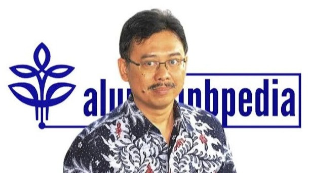 Deretan Fakta Dwi Sasetyaningtyas Viral Pamer Paspor Inggris Anak: Suami Diperiksa LPDP Hingga Mertua Bukan Orang Sembarangan
            - galeri foto