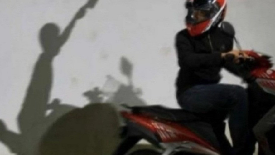 Ilustrasi pencurian sepeda motor.
