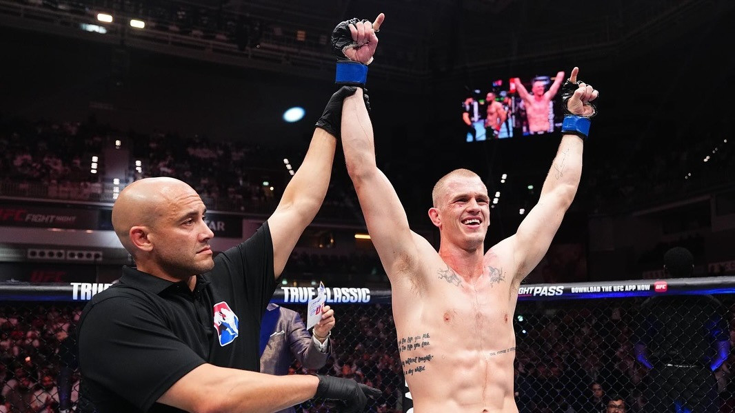 Jelang UFC 330, Islam Makhachev Remehkan Ian Machado Garry: Bukan Tantangan Terbesar Saya
            - galeri foto