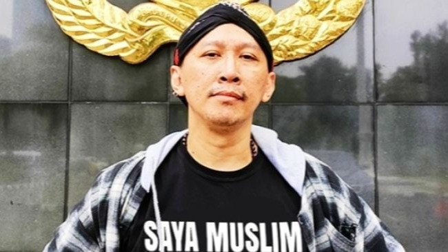 Gara-gara Abu Janda, Gubernur KDM Respons Keras Pernyataan Pelabelan Jawa Barat Disebut Provinsi Barbar
            - galeri foto