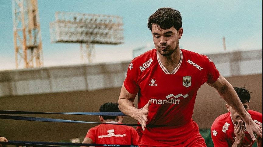 Jay Idzes Resmi Absen, 4 Pemain Ini Layak Jadi Tembok Baru Timnas Indonesia saat Lawan Oman dan Mozambik di FIFA Matchday Juni 2026
            - galeri foto