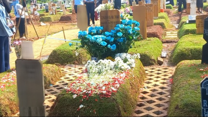 Makam Vidi Aldiano alias Oxavia Aldiano