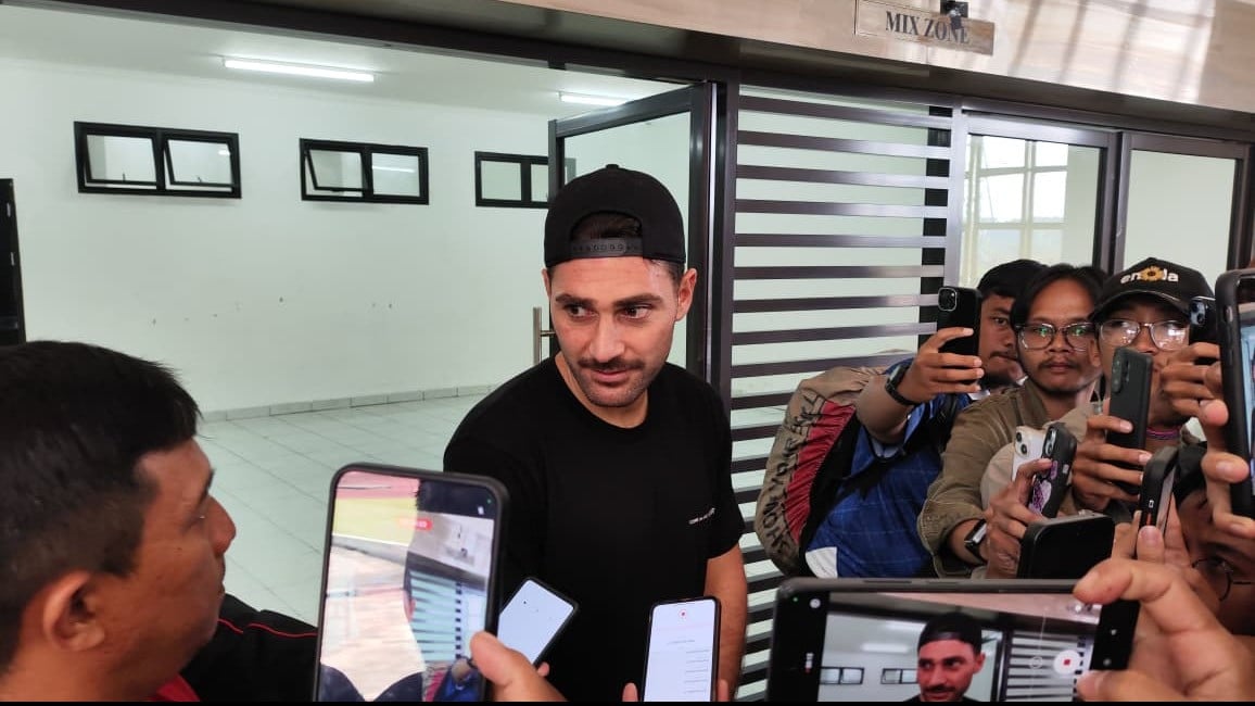 Bek Persib Bandung Frans Putros