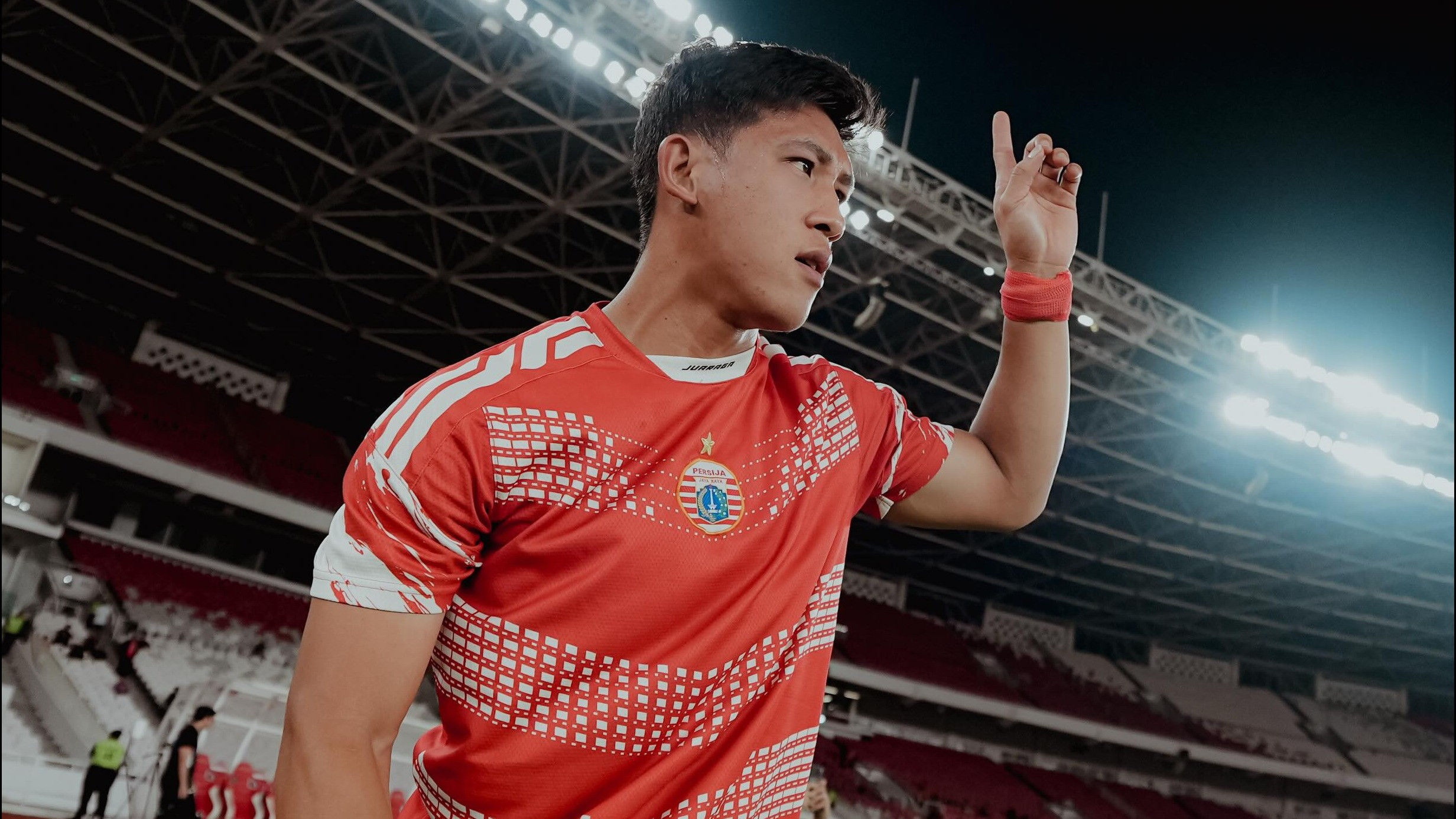 Pemain Persija Eksel Runtukahu