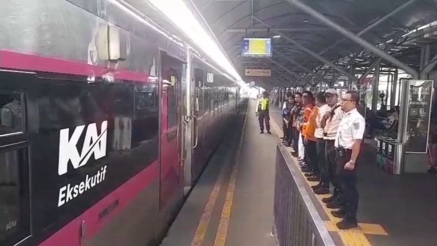 PT Kereta Api Indonesia (Persero) Daerah Operasi 8 Surabaya