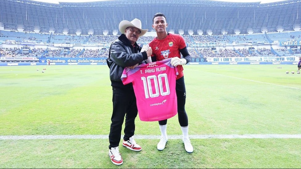 Teja Paku Alam Catatkan 100 Laga Bersama Persib
