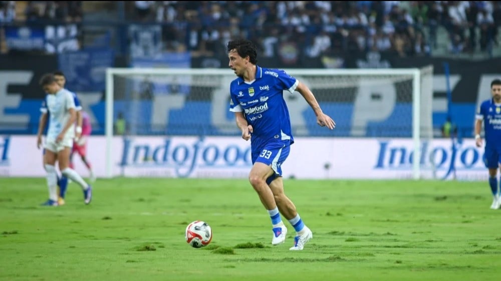 Gelandang Persib Bandung, Thom Haye