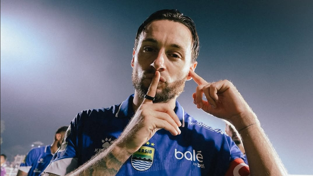 Gelandang Persib Bandung, Marc Klok