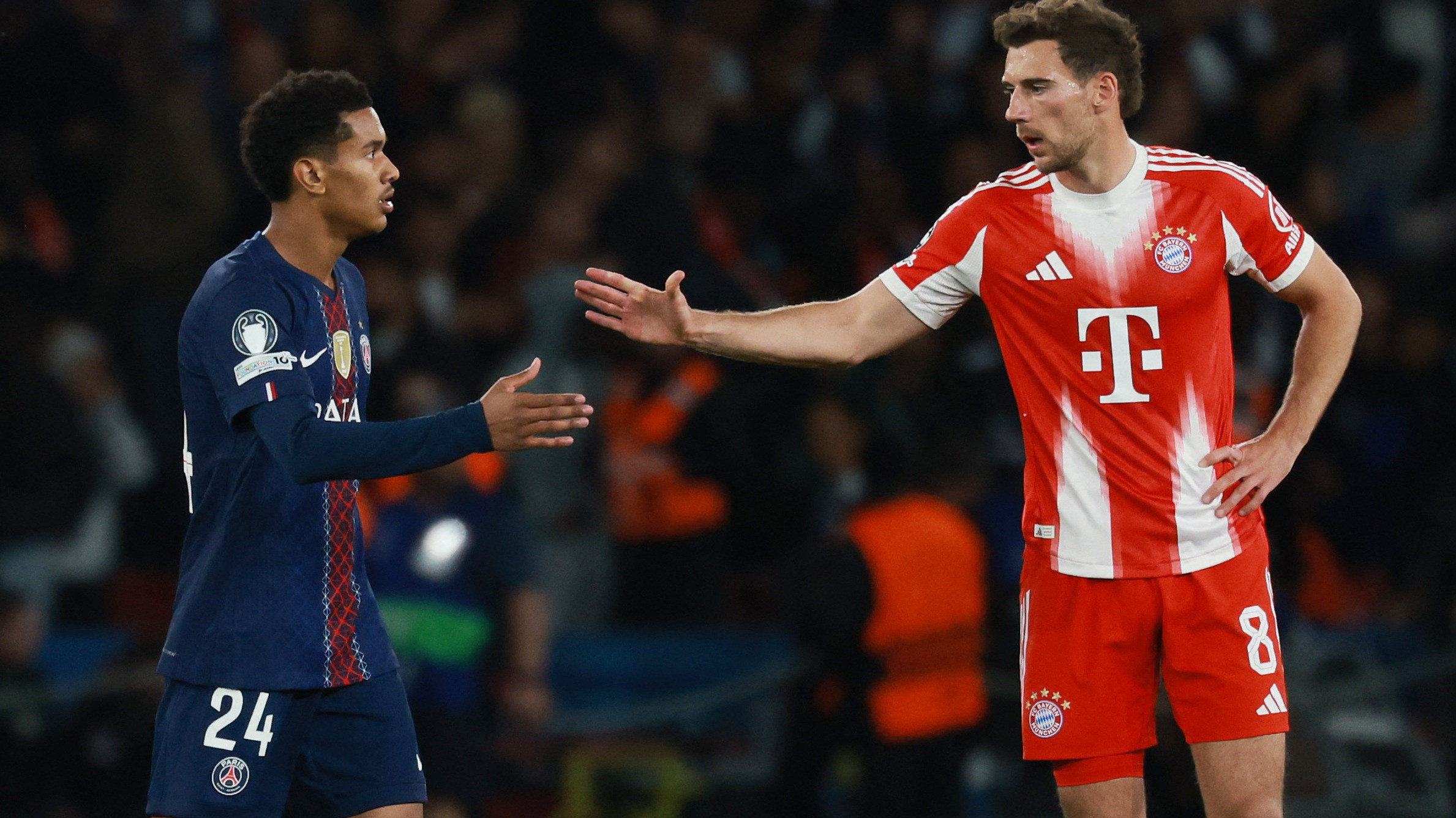 Pemain Bayern Munich, Leon Goretzka (Kanan) di Liga Champions