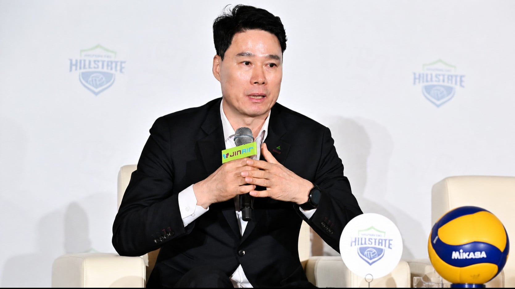 Pelatih Hyundai Hillstate, Kang Sung-hyung.