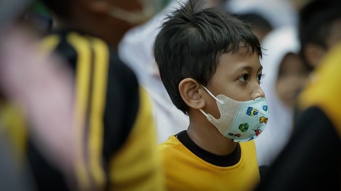 Lensa Berbicara: Anak-anak di Tengah Asap, Potret Ancaman Polusi di Marunda
