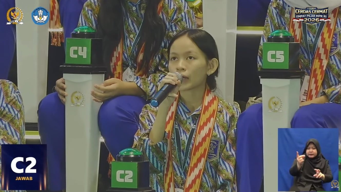 Buntut Polemik Juri LCC MPR RI, Akun Media Sosial ini Mengaku Jadi Keluarga Josepha Alexandra Buat Publik Geram
            - galeri foto