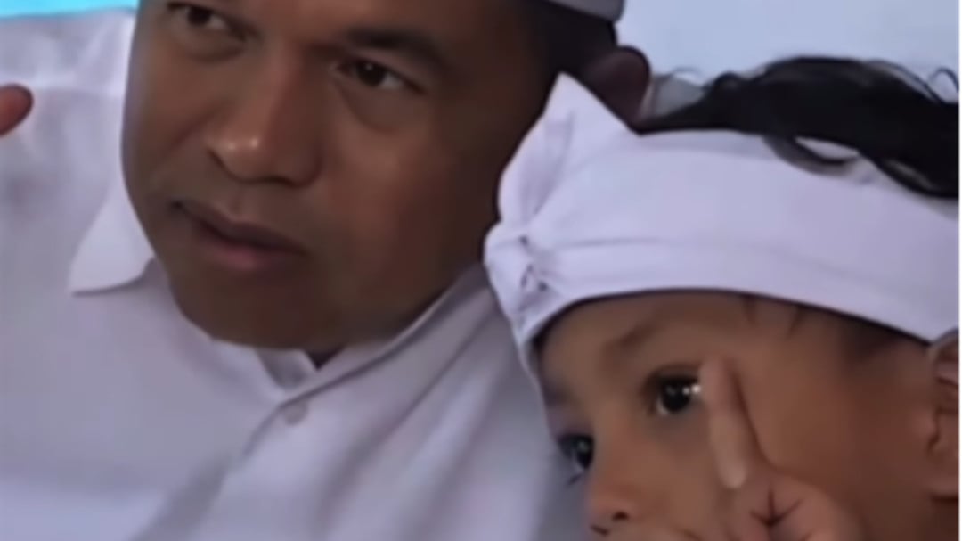 Anak di Jabar Menangis Histeris Sebut Nama KDM, Tak Disangka Ini Respons Menohok Dedi Mulyadi: Bawa ke Barak Loh