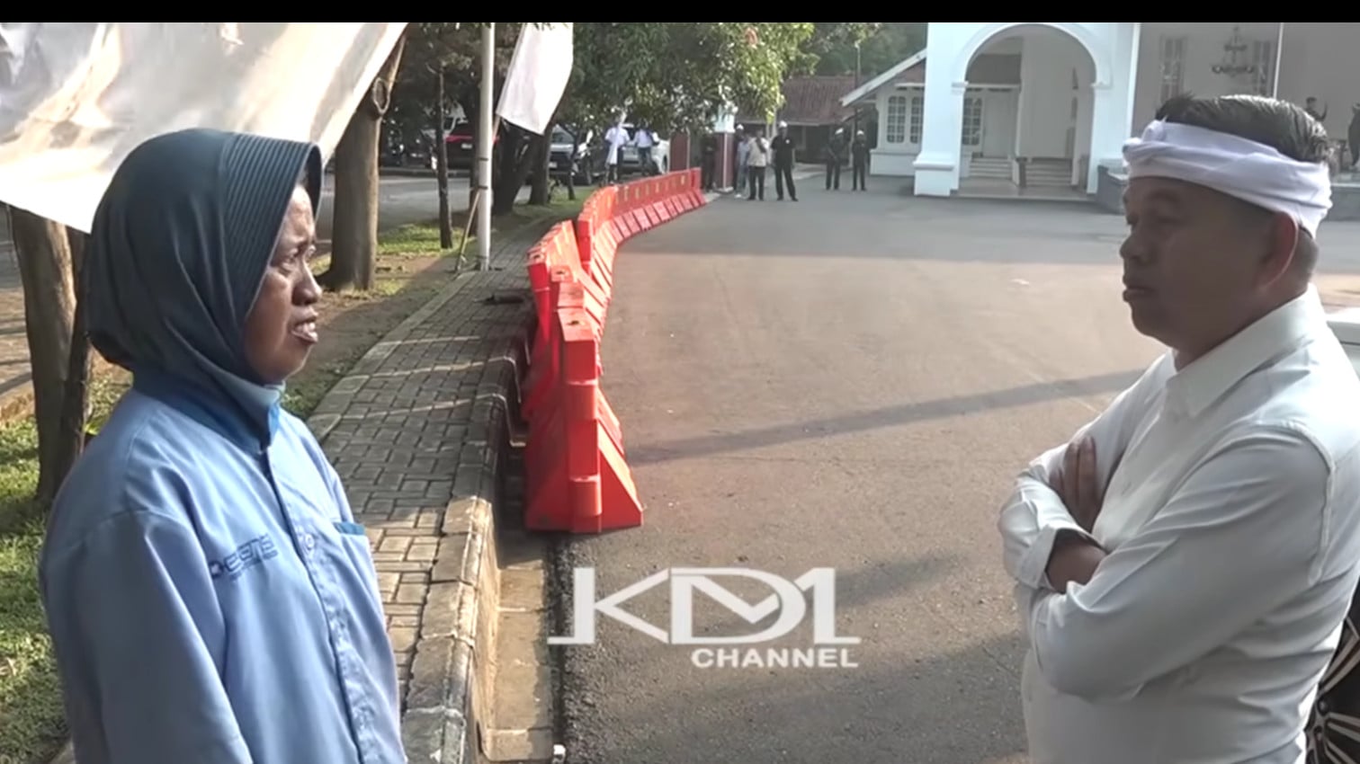Dedi Mulyadi dengarkan curhatan ibu yang anaknya jadi korban pencabulan
