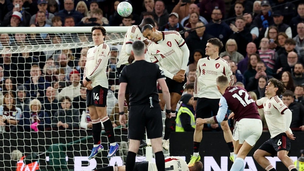 Liverpool dikalahkan Aston Villa 2-4