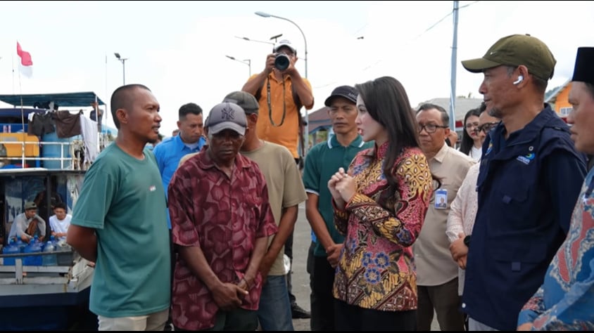 Gubernur Malut Sherly Tjoanda temui nelayan Ternate