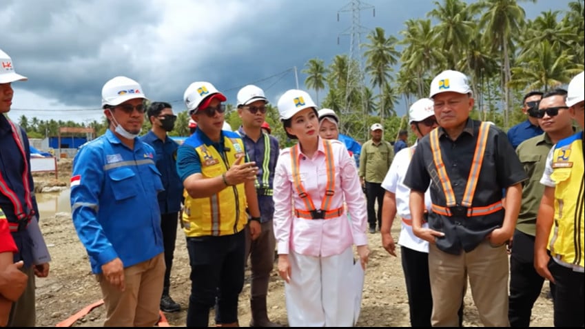 Gubernur Malut Sherly Tjoanda pantau sekolah rakyat di Halmahera Barat
