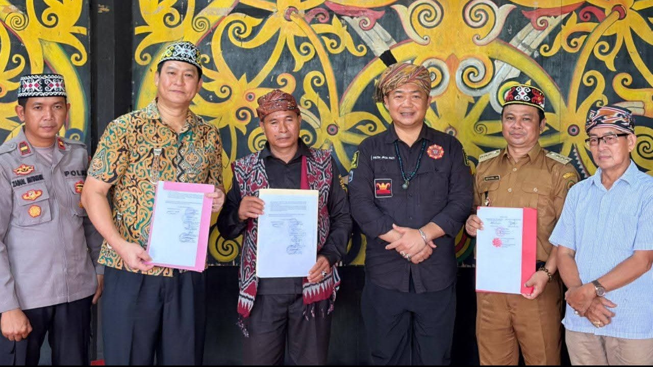 Konflik sosial perkebunan yang sempat menggores hubungan antara masyarakat Kecamatan Jelai Hulu dengan manajemen PT FAPE dan PT USP yang merupakan bagian dari First Resources tuntas.